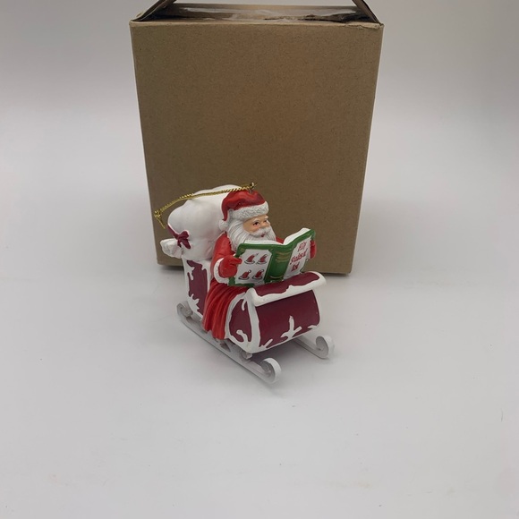 EXCLUSIVE Bas Blue Fifty Shades Of Red Reading Santa On Sleigh New Open Box VTG. - Picture 2 of 10